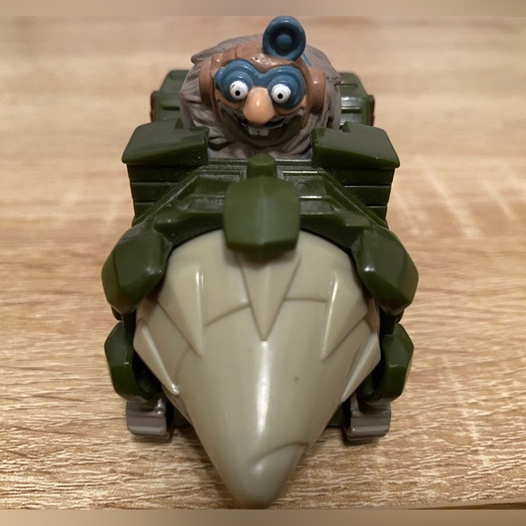 2001 Gaetan Moliere Digger 3.75" McDonald's Figure Car #8 Disney Happy Meal - Picture 2 of 6